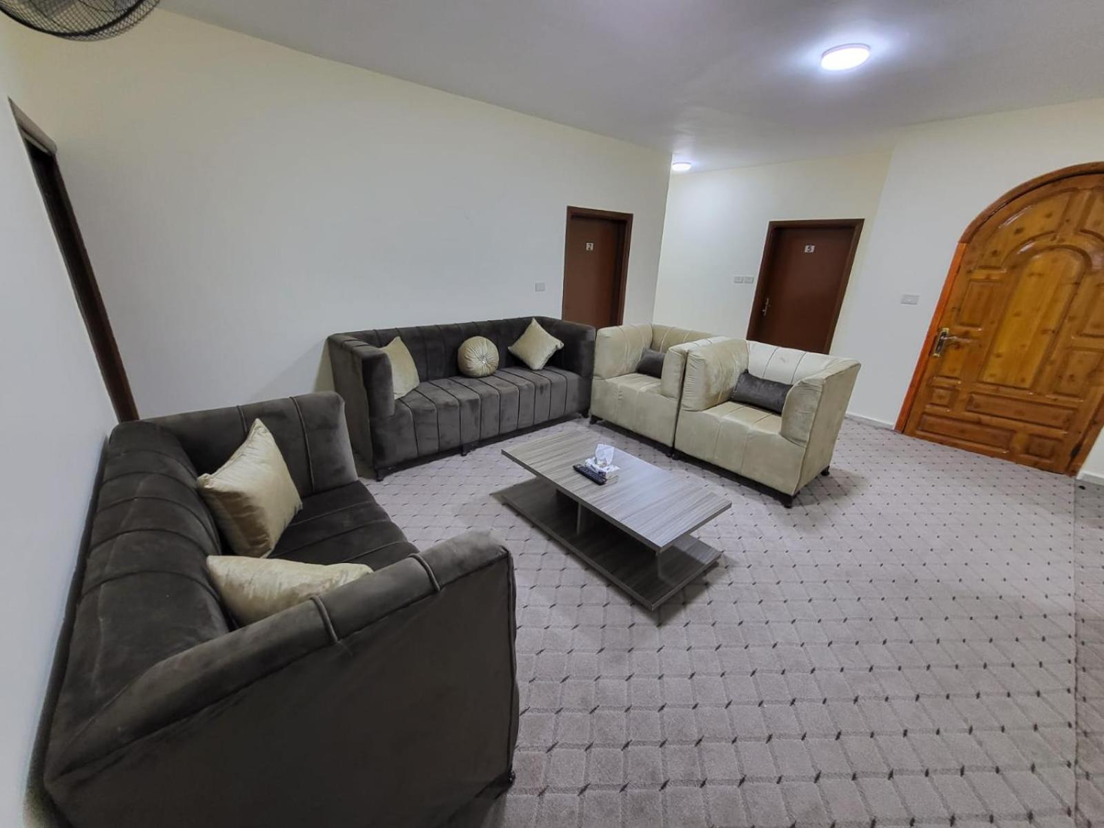 Ostello Petra Hills House Wadi Musa Esterno foto